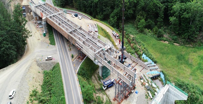 遠軽北見道路生田原道路記念跨道橋