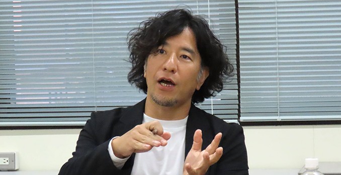 平手　克次
